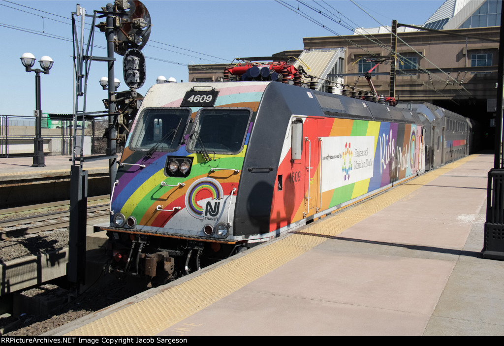 NJT4609